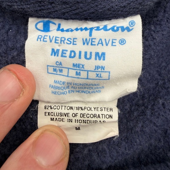 Vintage Champion Reverse Weave Womens Size Medium Cropped Crewneck Sweatshirt - Picture 4 of 6